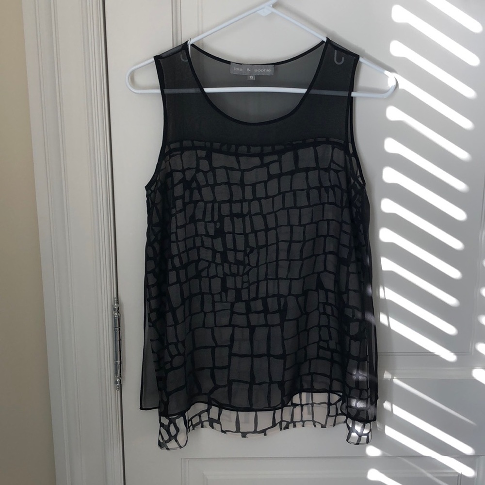 Sleeveless flowy top